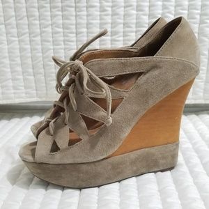 jeffrey campbell harlowe